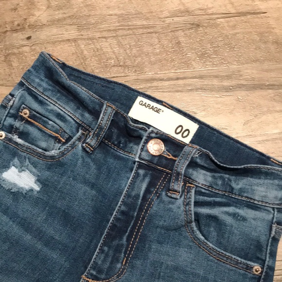 Womens Garage High Rise Jeans - Picture 2 of 6